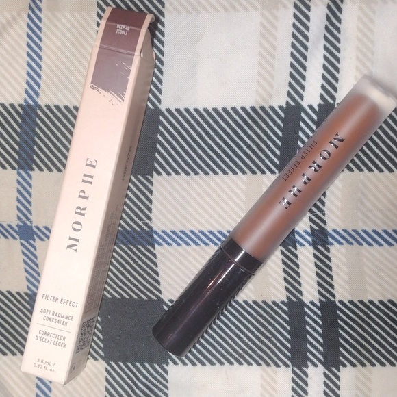Morphe Filter Effect Soft Radiance Concealer in Deep 40 Cool - Picture 1 of 4